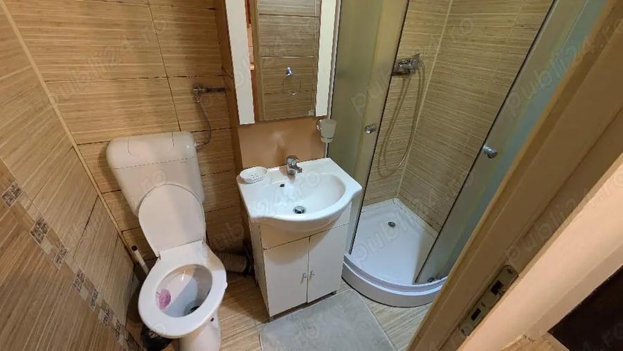 Garsonieră decomandată în Central