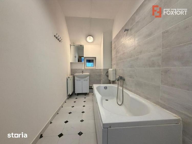 Casă cu 5 camere cu Teren 40 Mp în Elisabetin