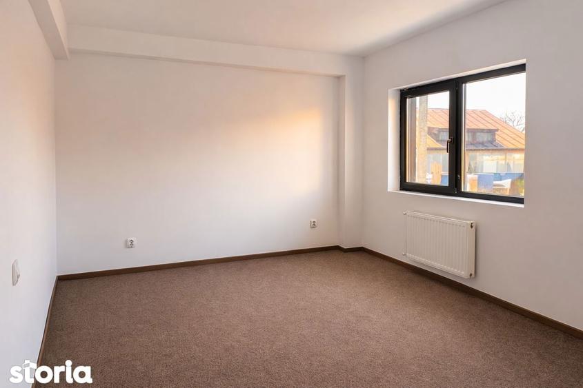 Casă cu 5 camere cu Teren 144 Mp în Corbeanca