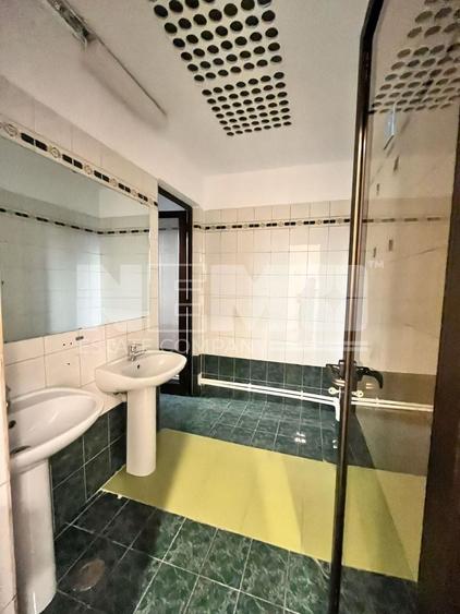 Birou, de 230 mp, în Ultracentral