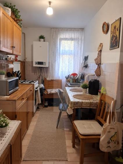 Apartament luminos la etajul 7, cu vedere deschisă și atmosferă primitoare - 4