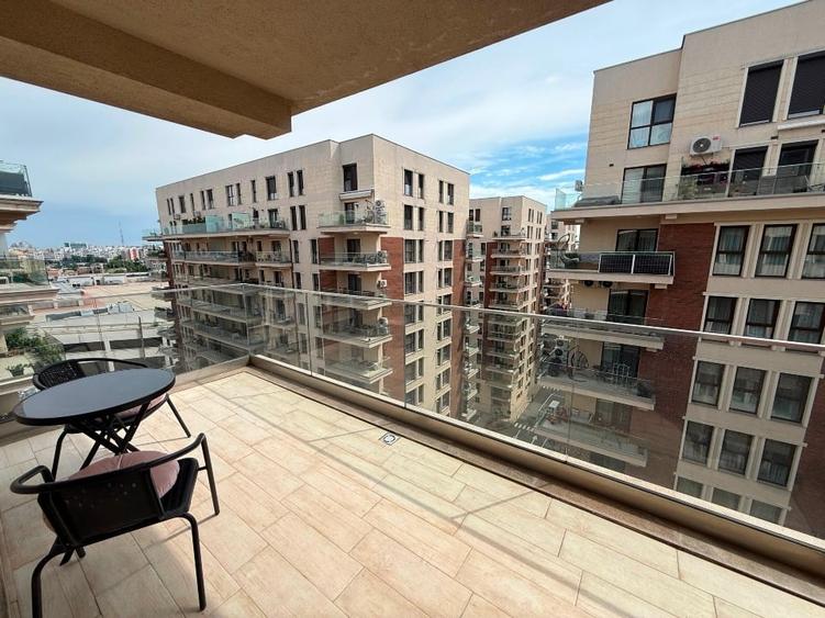 Apartament cu 4 camere decomandat, mobilat în Drumul Taberei