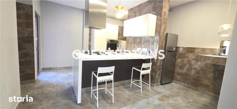 Apartament cu 5 camere decomandat în Dorobanți
