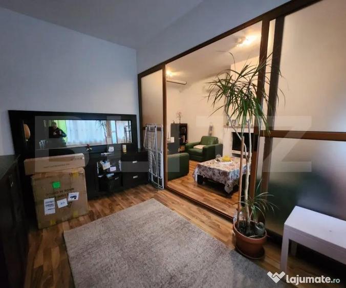 Casă cu 5 camere cu Teren 364 Mp în Central