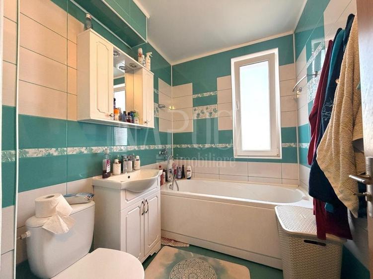 Apartament cu 3 camere semidecomandat în Florești