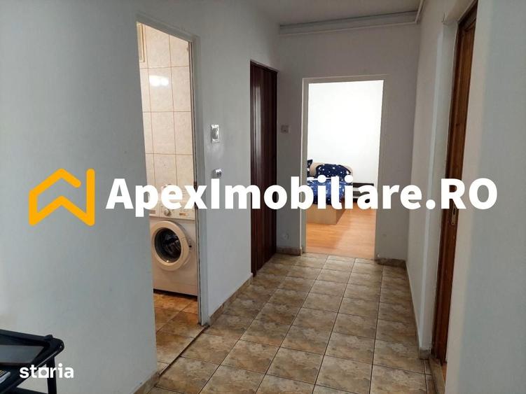 Apartament cu 2 camere decomandat în Drumul Taberei