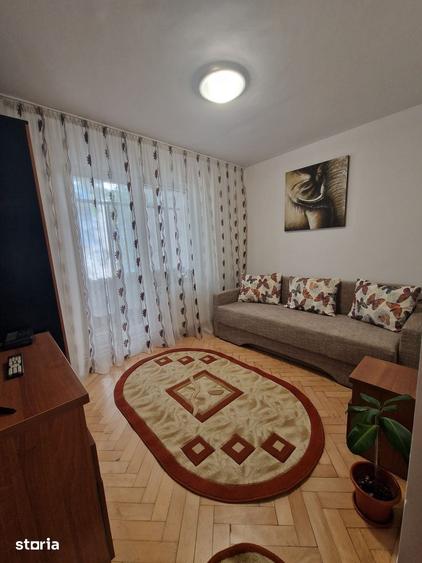Apartament cu 3 camere în Tudor Vladimirescu