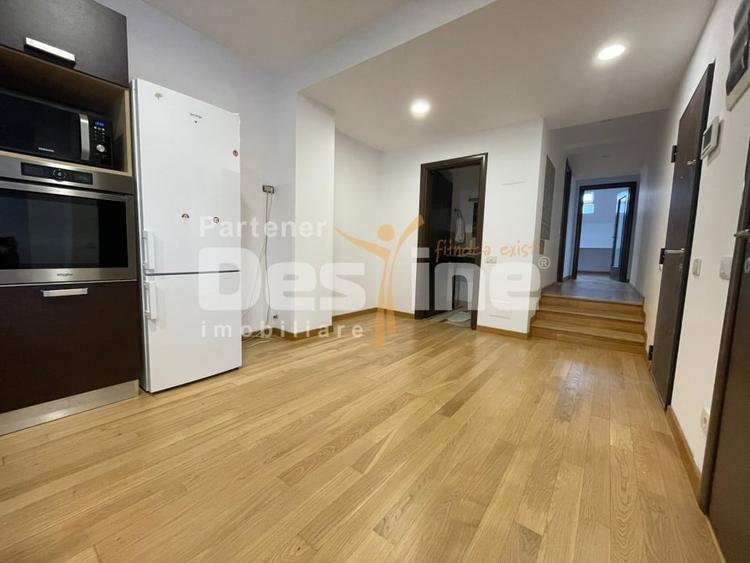 Apartament cu 5 camere decomandat, mobilat în Domenii
