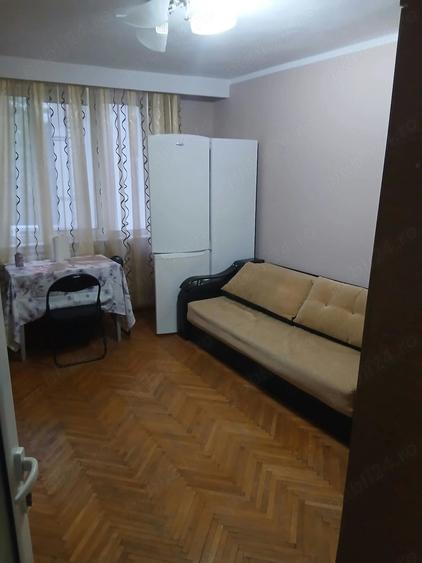 Garsonieră decomandată în Micro 19