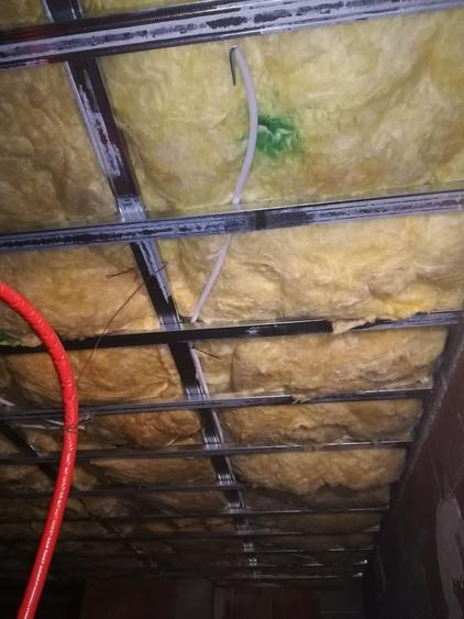 Casă individuală cu 4 camere cu Canalizare în Exterior Sud