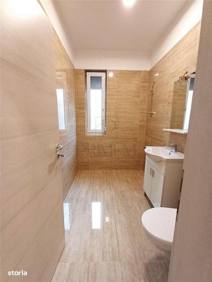 Apartament cu 3 camere decomandat în Chișoda
