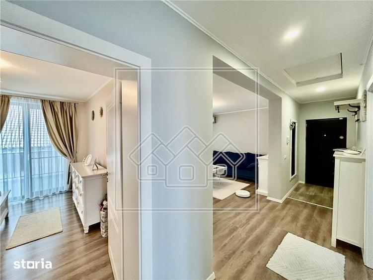 Apartament cu 3 camere decomandat în Șelimbăr