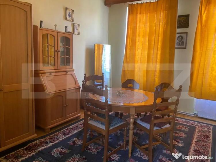 Casă cu 4 camere cu Teren 965 Mp în Central