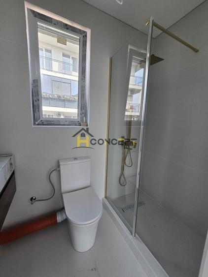 Casă individuală cu 5 camere cu Canalizare în Sud