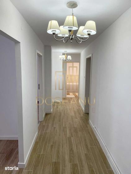 Apartament cu 4 camere decomandat în Central