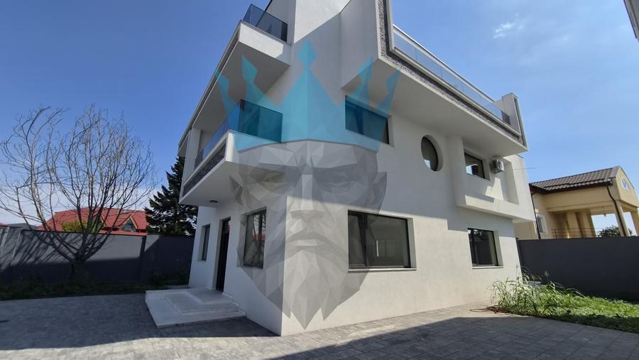 Casă individuală cu 5 camere cu Canalizare în Voluntari