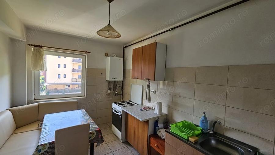 Apartament cu 2 camere decomandat în Florești