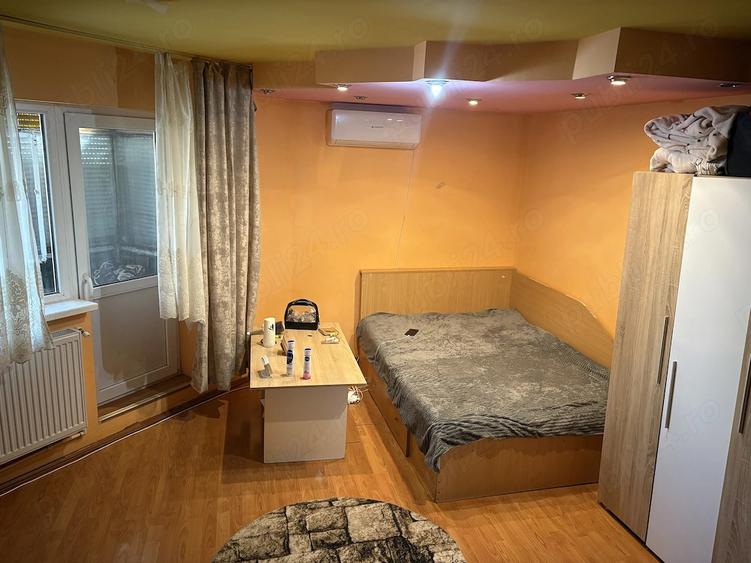 Apartament cu 2 camere decomandat în Casa Cărții
