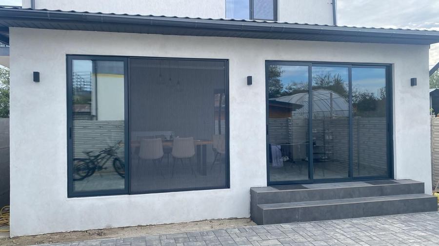 Casă cu 3 camere în Exterior Vest