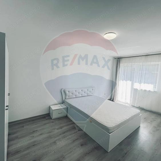 Apartament cu 3 camere decomandat, mobilat în Sânpetru