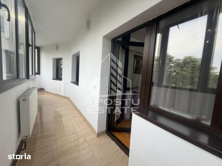 Apartament cu 4 camere în Crișan