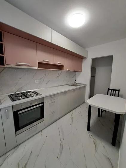 Apartament cu 2 camere semidecomandat, mobilat în Theodor Pallady