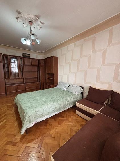 Apartament 2 camere decomandat - Alexandru cel Bun, centrala, aer condi?ionat - 2