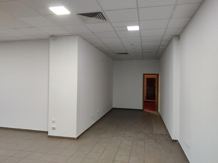 Spațiu comercial, de 128 mp, în Dacia
