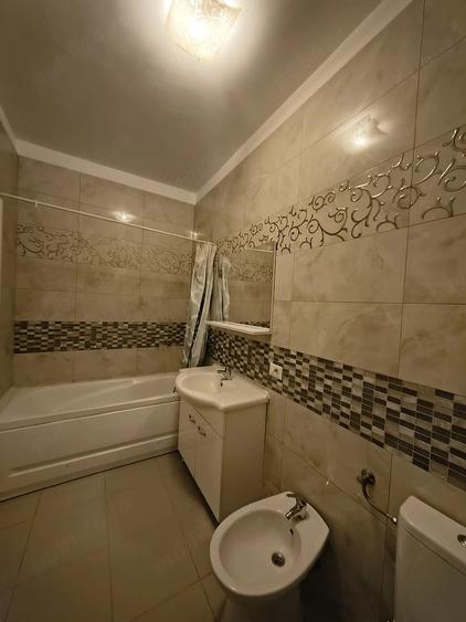 Apartament cu 3 camere decomandat în Giroc