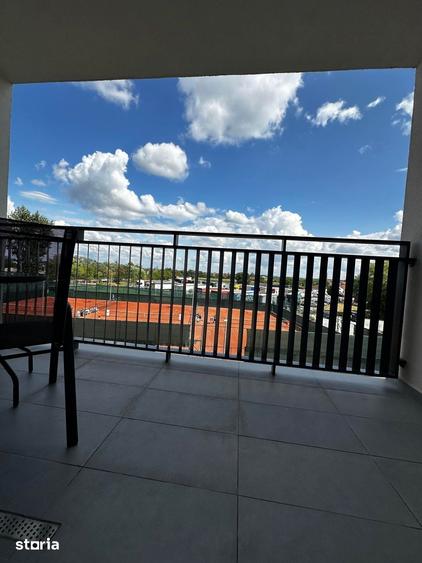 Apartament cu 2 camere semidecomandat în Botizului