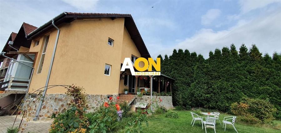 Duplex cu 5 camere cu Canalizare în Cetate