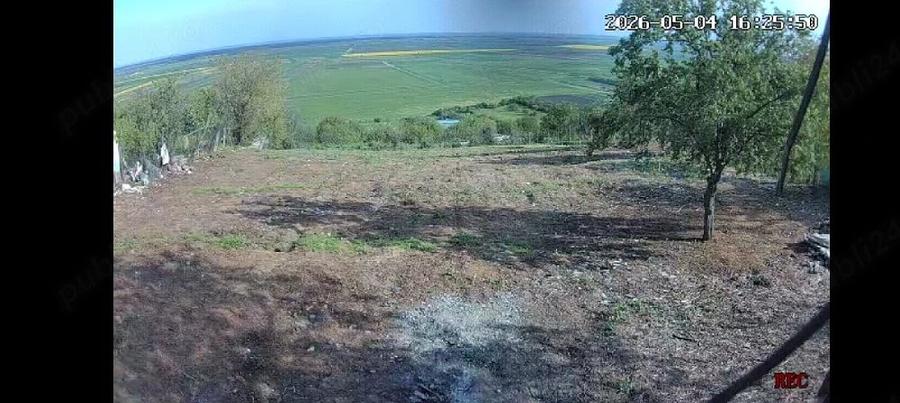 Casă cu 3 camere cu Teren 2500 Mp în Băneasa