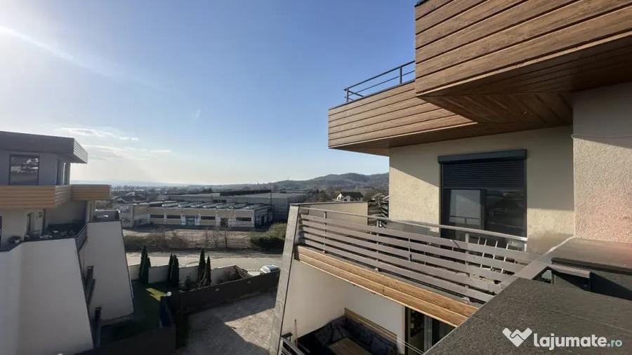 Apartament cu 3 camere decomandat în Tăuții-Măgherăuș