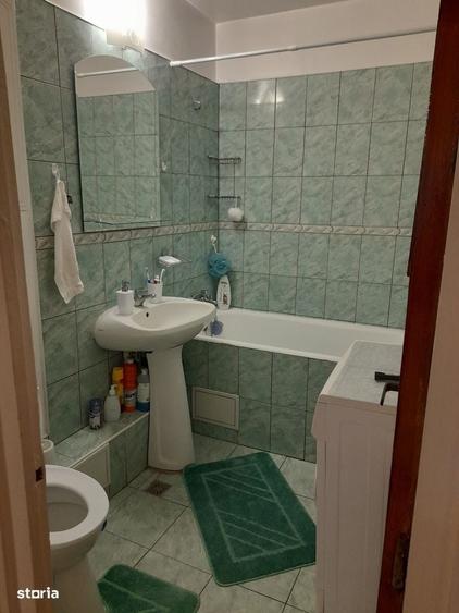 Apartament cu 2 camere decomandat în Păcii