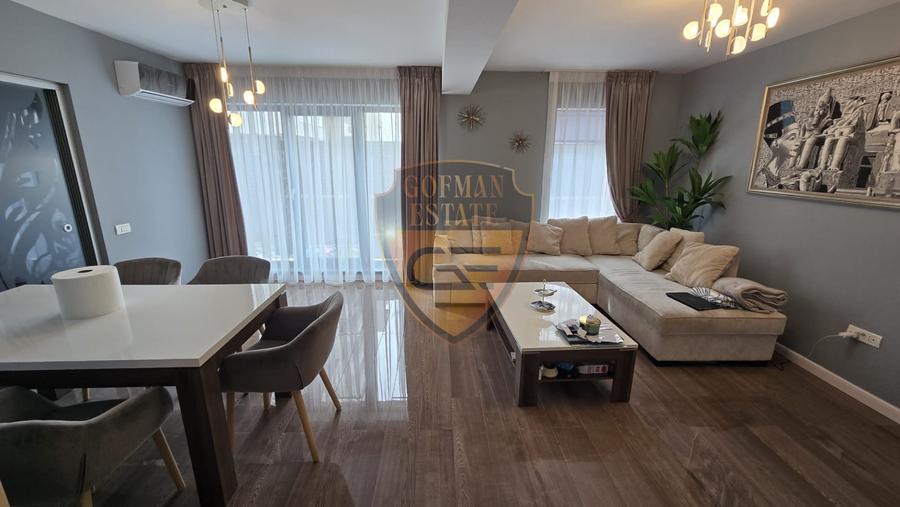 Apartament cu 5 camere decomandat, mobilat în Tomis Plus