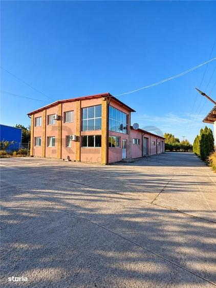 Spațiu comercial, de 450 mp, în Sântion