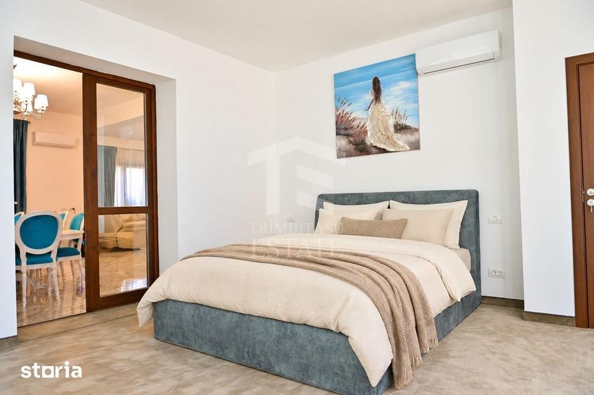 Casă cu 6 camere cu Teren 445 Mp în Delfinariu