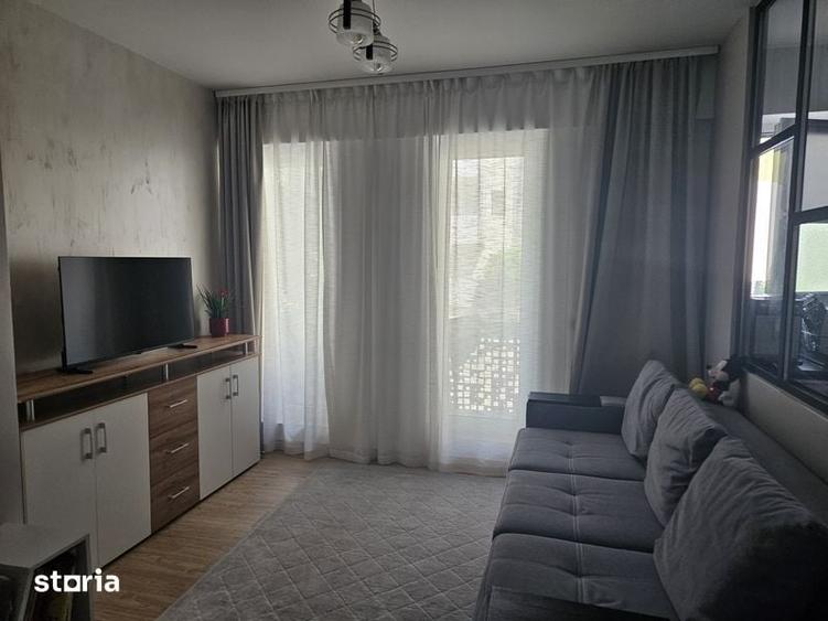 Apartament cu 2 camere semidecomandat în Rediu