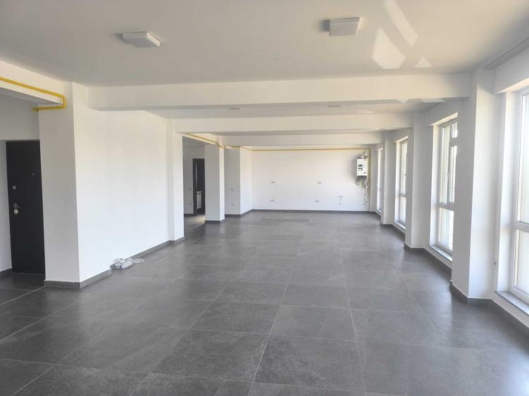 Spațiu comercial, de 176 mp, în Burdujeni