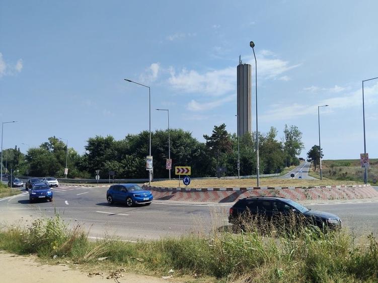 Spațiu comercial, în 23 August
