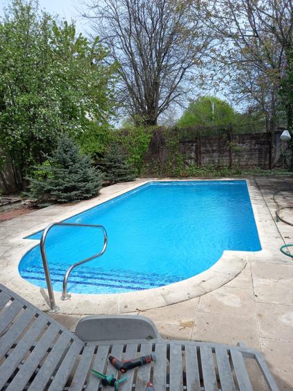 Casă cu 6 camere cu Piscina în Drumul Taberei