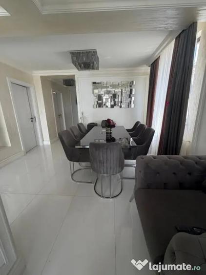 Casă cu 5 camere cu Teren 448 Mp în Brestei