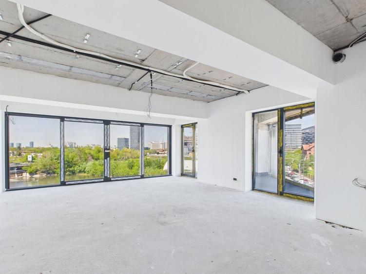 Apartament cu 5 camere în Barbu Văcărescu