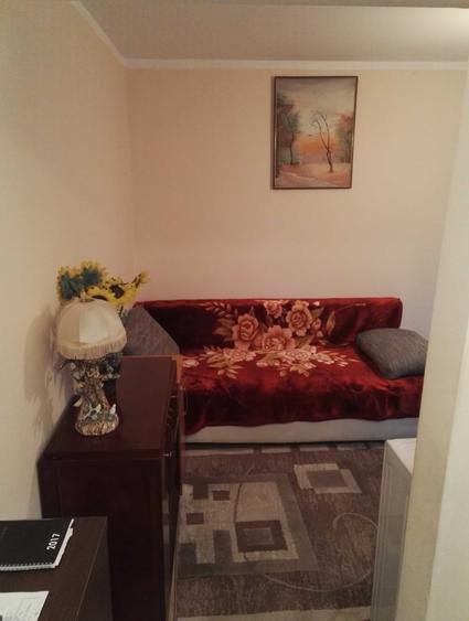 Apartament cu 2 camere semidecomandat în P-ța Doina