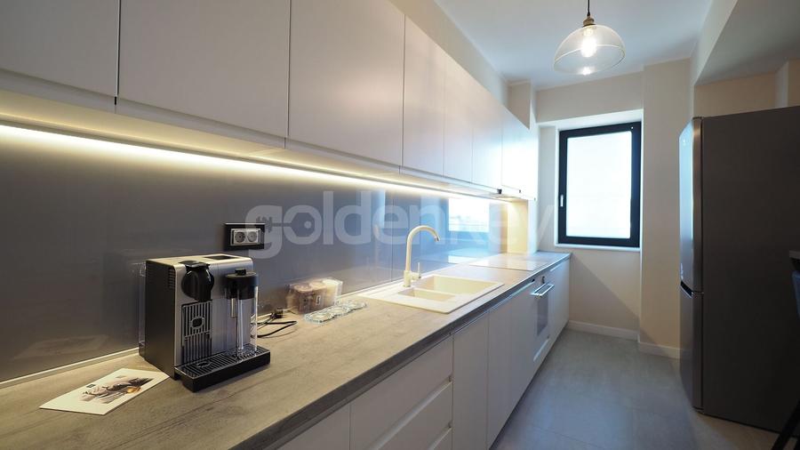 Apartament cu 4 camere decomandat, mobilat în Herăstrău