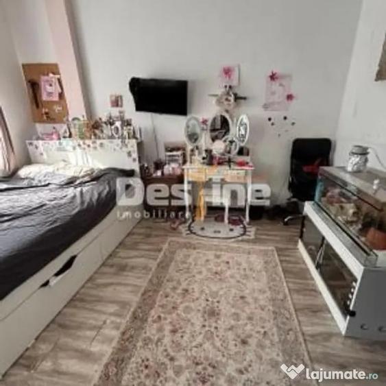 Casă cu 3 camere cu Teren 65 Mp în Central
