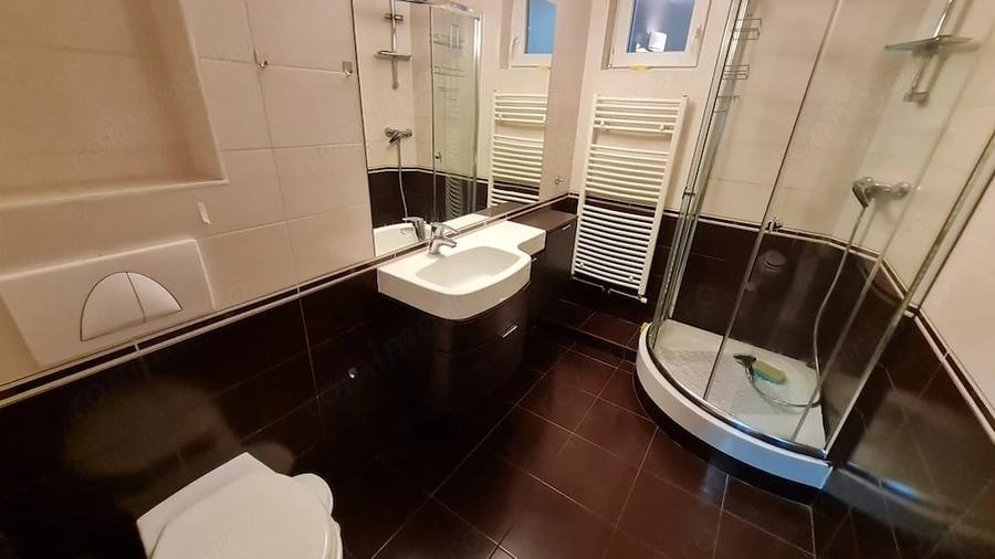 Apartament cu 3 camere decomandat în Griviței