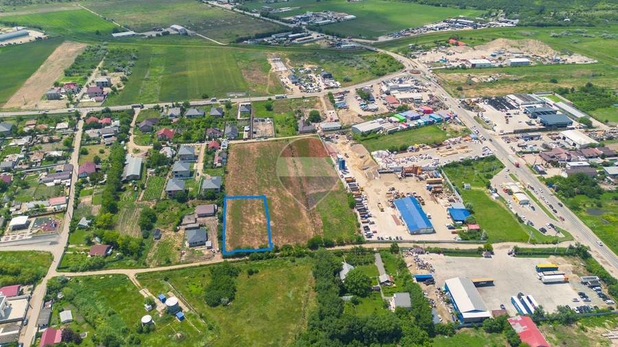 Teren agricol intravilan de 1984 mp, în Simila