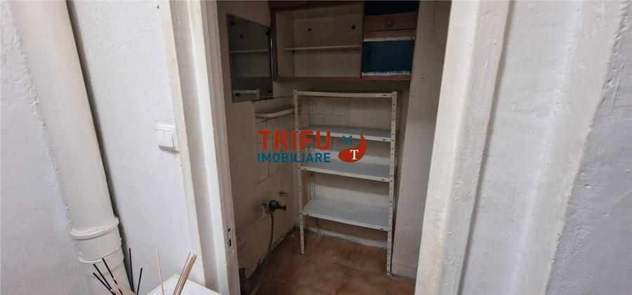 Apartament cu 3 camere decomandat, mobilat în Cetate