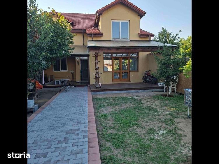 Casă cu 6 camere cu Teren 346 Mp în Brestei